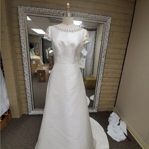 Atelier Pronovias Barcelona by San Patrick Wedding Dress